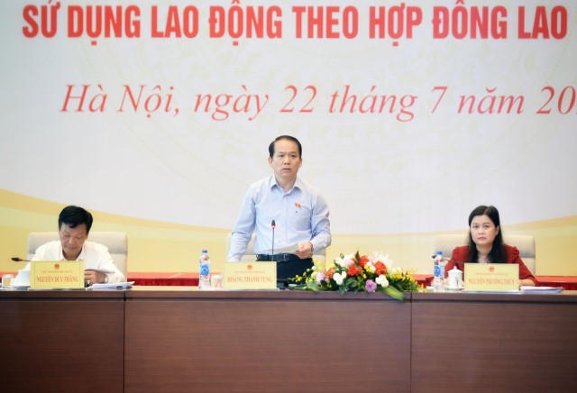 BẢO ĐẢM BÌNH ĐẲNG, CÔNG KHAI VÀ MINH BẠCH TRONG THỰC HIỆN DÂN CHỦ TẠI DOANH NGHIỆP